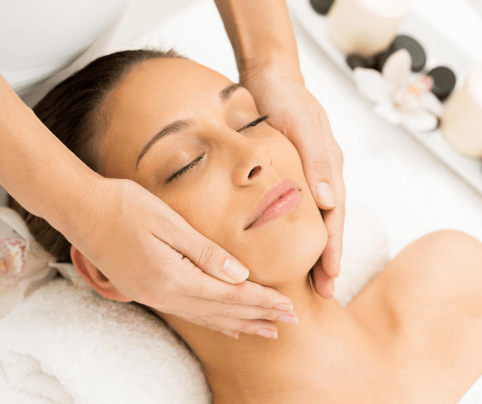 Masaje japonés: el masaje facial más natural para una piel más sana y rejuvenecida